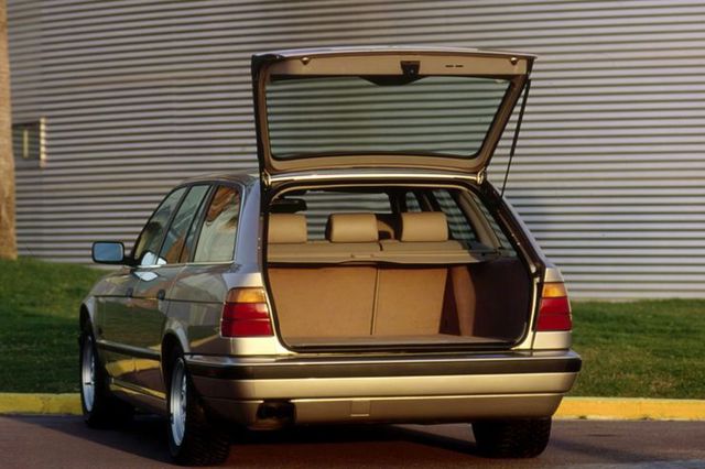 Bmw 5 Series Touring foto 46