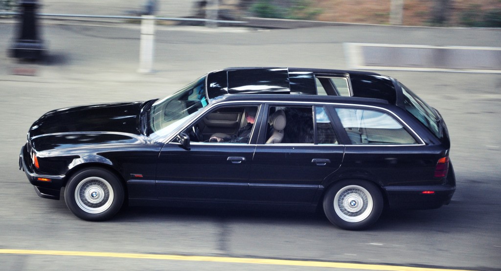 Bmw 5 Series Touring photo 21