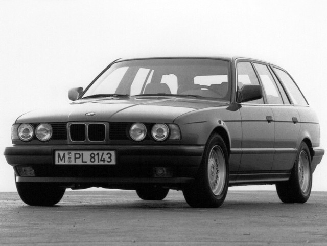 Bmw 5 Series Touring foto 27