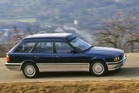 Bmw 5 Series Touring photo 34