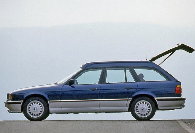 Bmw 5 Series Touring foto 35