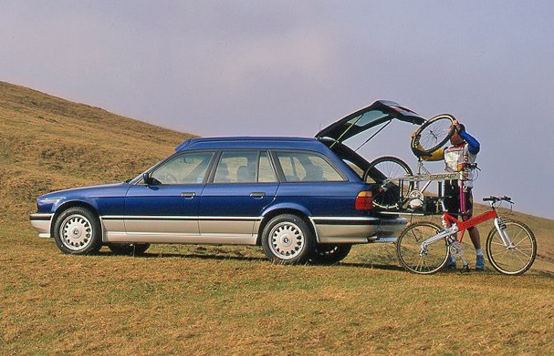 Bmw 5 Series Touring photo 37
