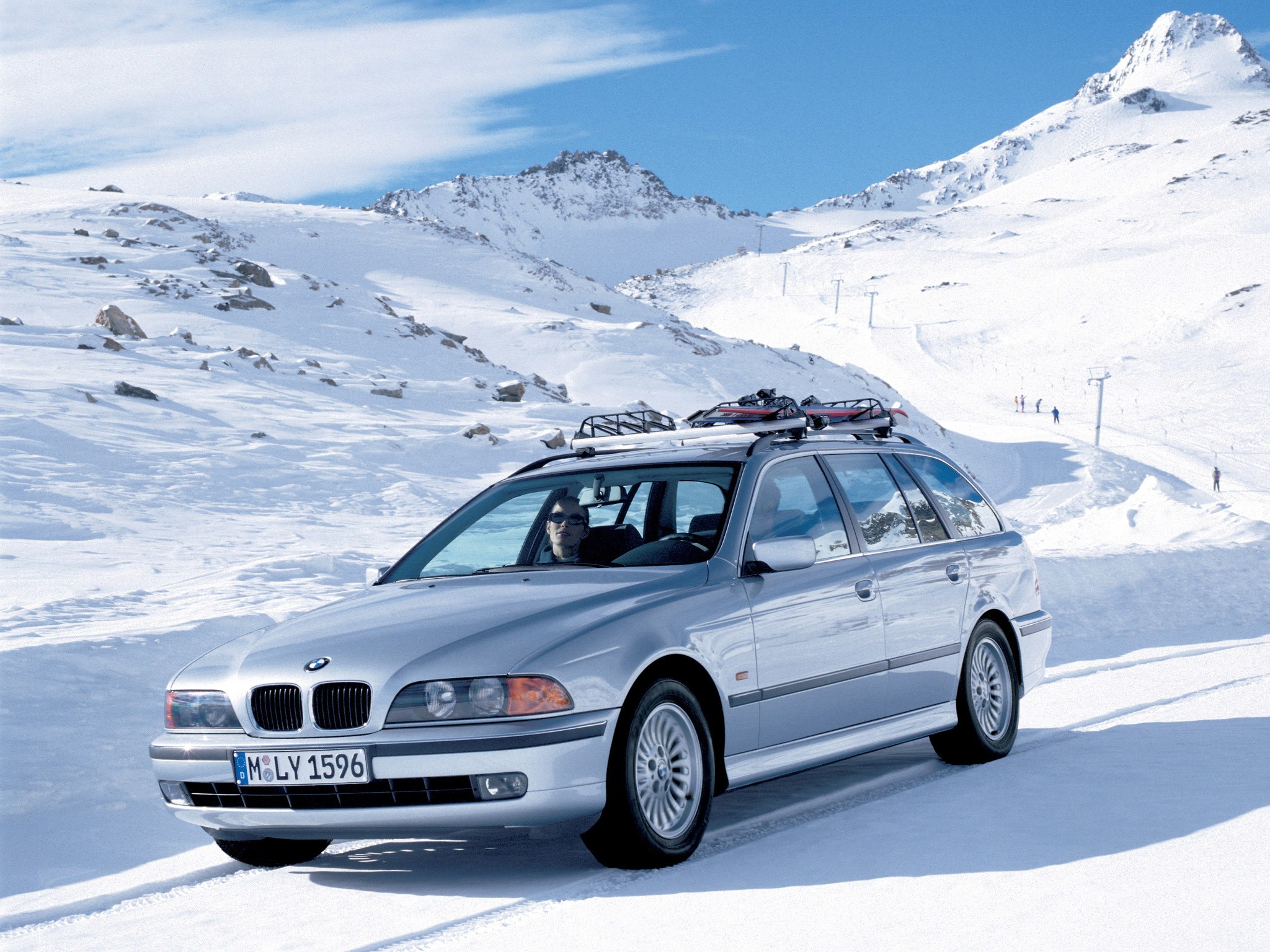 Bmw 5 Series Touring photo 31