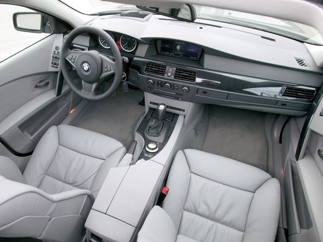 Bmw 5 Series Touring photo 87