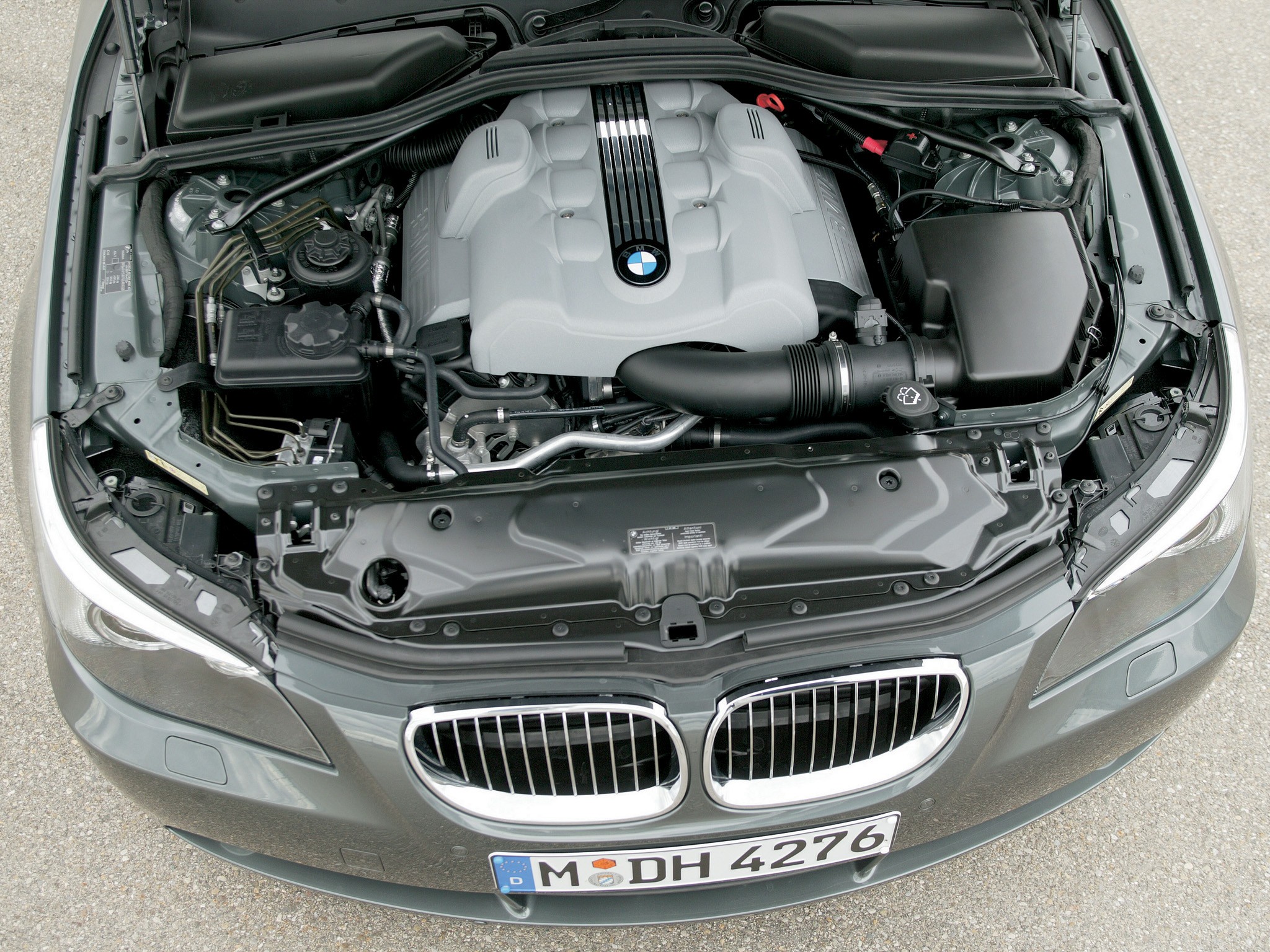 Bmw 5 Series Touring photo 88