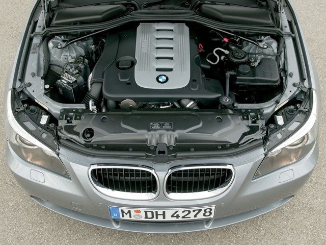 Bmw 5 Series Touring photo 93