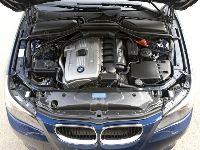 Bmw 5 Series Touring photo 99