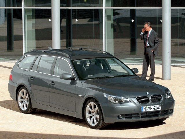 Bmw 5 Series Touring photo 36