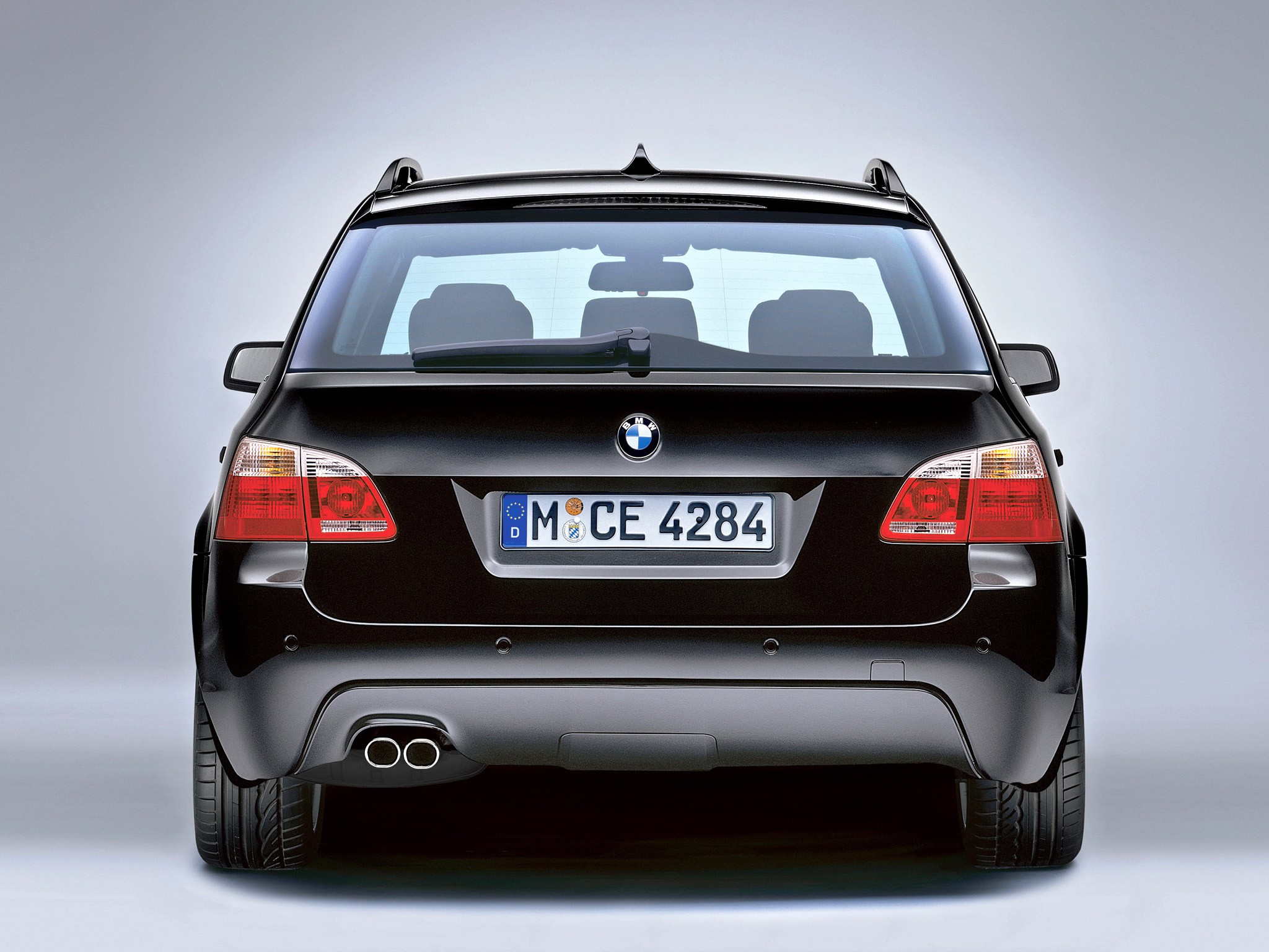 Bmw 5 Series Touring photo 54