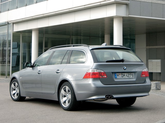 Bmw 5 Series Touring photo 68
