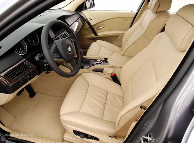 Bmw 5 Series Touring photo 84