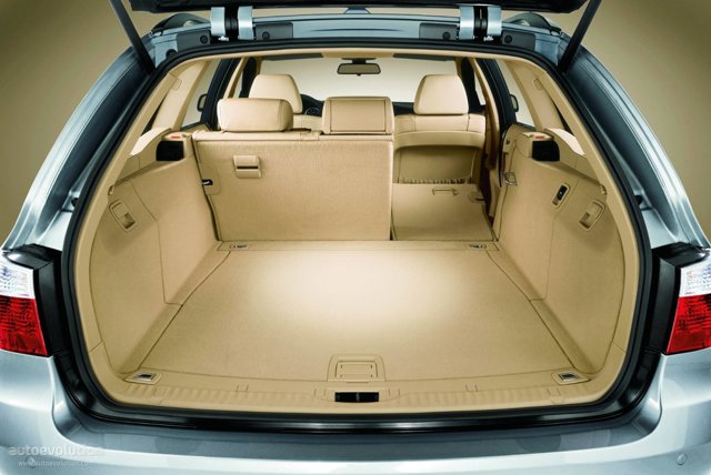 Bmw 5 Series Touring photo 82