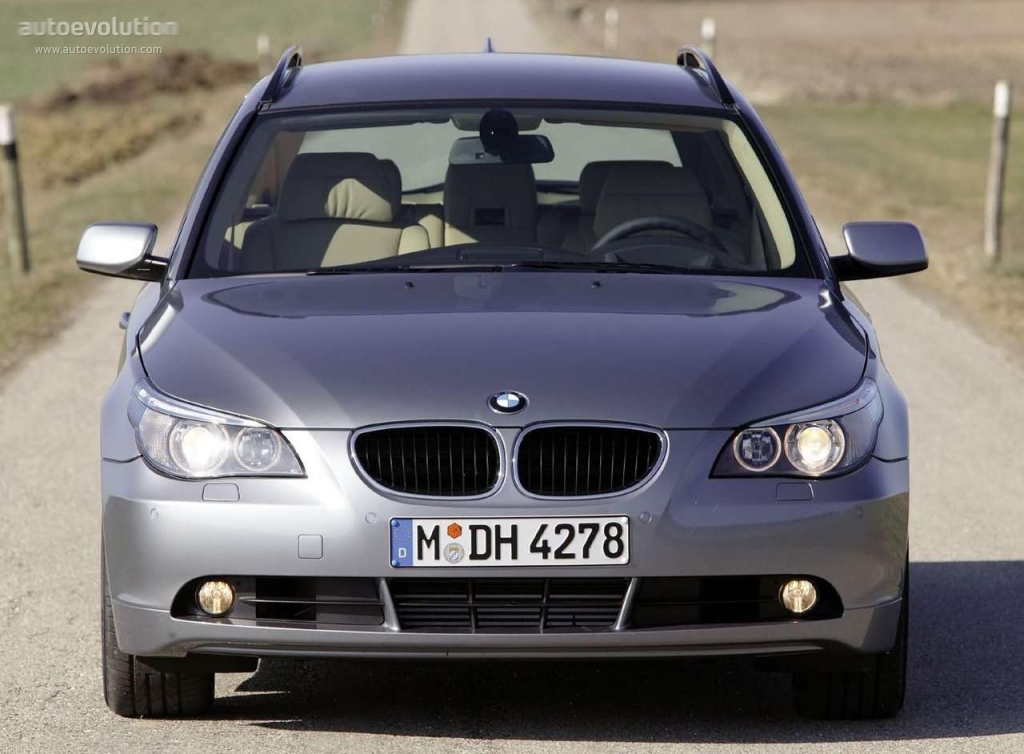 Bmw 5 Series Touring photo 5