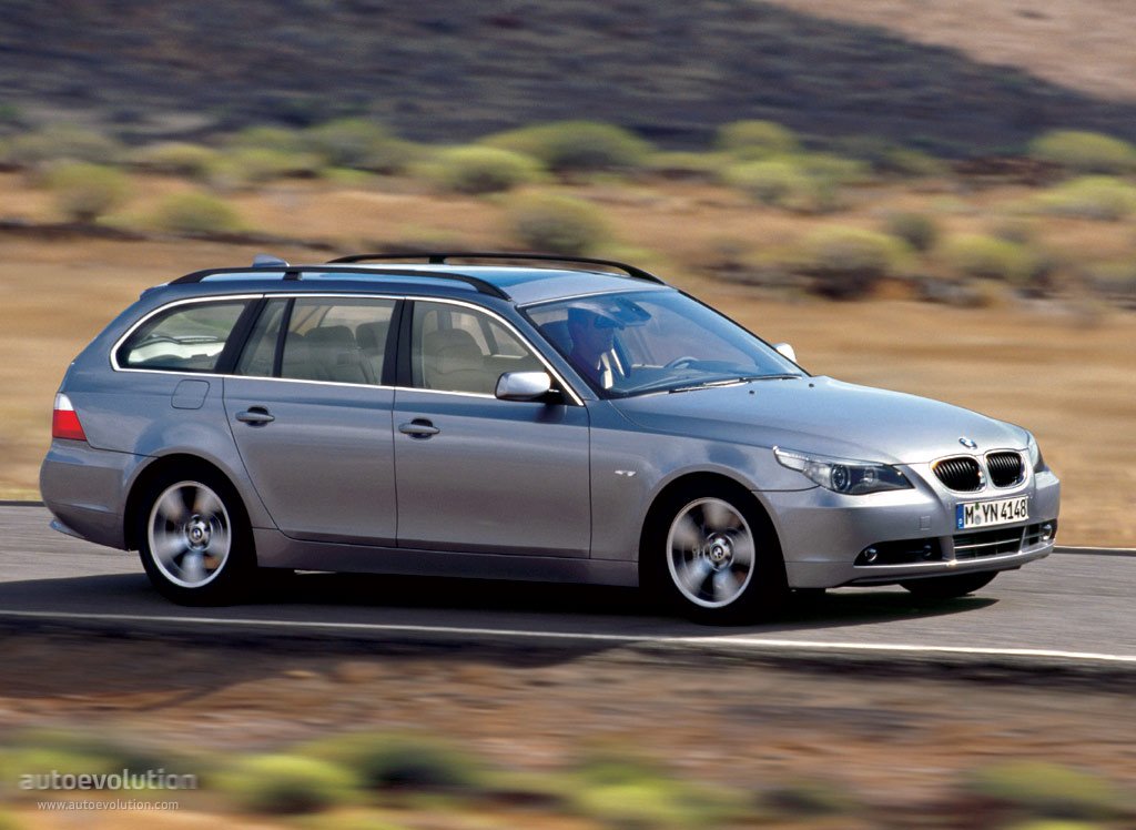 Bmw 5 Series Touring photo 8