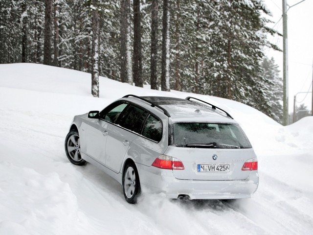 Bmw 5 Series Touring photo 13