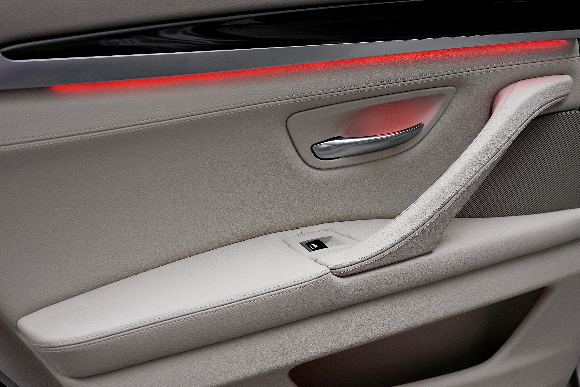 Bmw 5 Series Touring photo 53