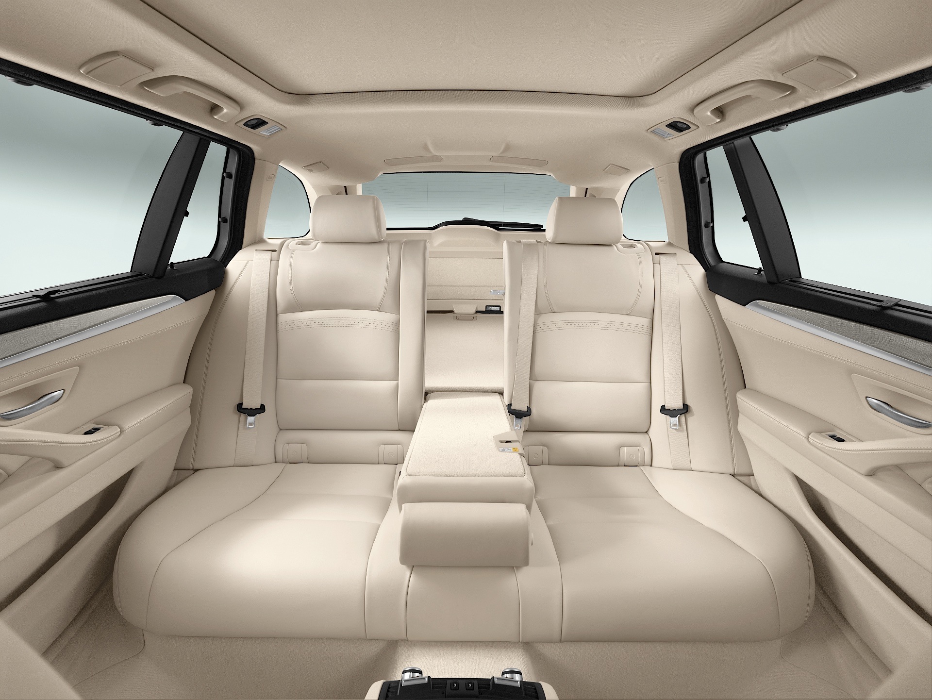 Bmw 5 Series Touring photo 78