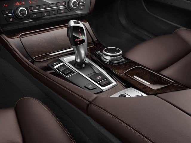 Bmw 5 Series Touring photo 85