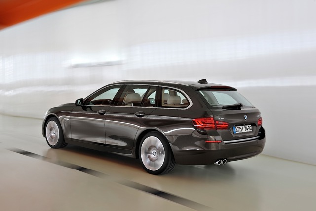 Bmw 5 Series Touring foto 17