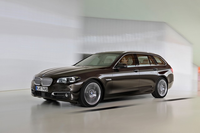 Bmw 5 Series Touring foto 18