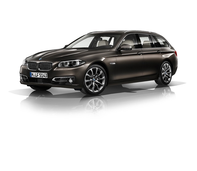 Bmw 5 Series Touring foto 2