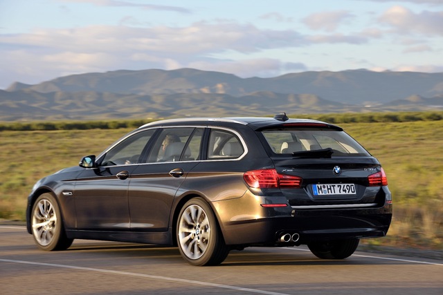 Bmw 5 Series Touring foto 25