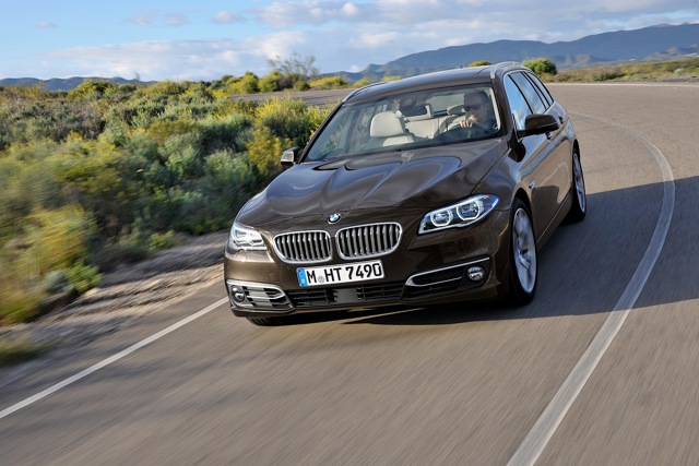 Bmw 5 Series Touring foto 27
