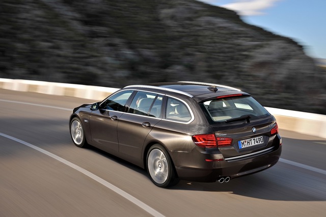 Bmw 5 Series Touring foto 37