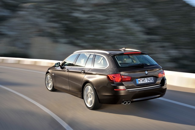 Bmw 5 Series Touring foto 39