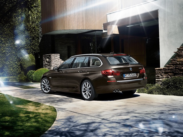 Bmw 5 Series Touring foto 40