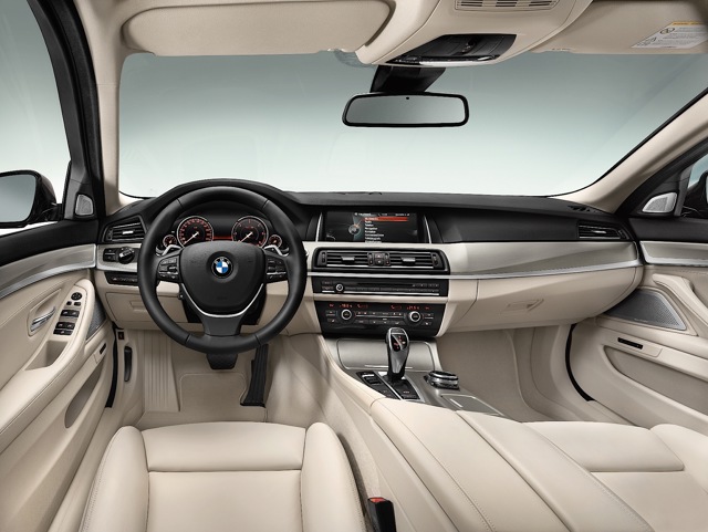 Bmw 5 Series Touring foto 47