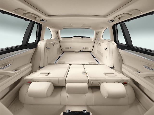 Bmw 5 Series Touring foto 54