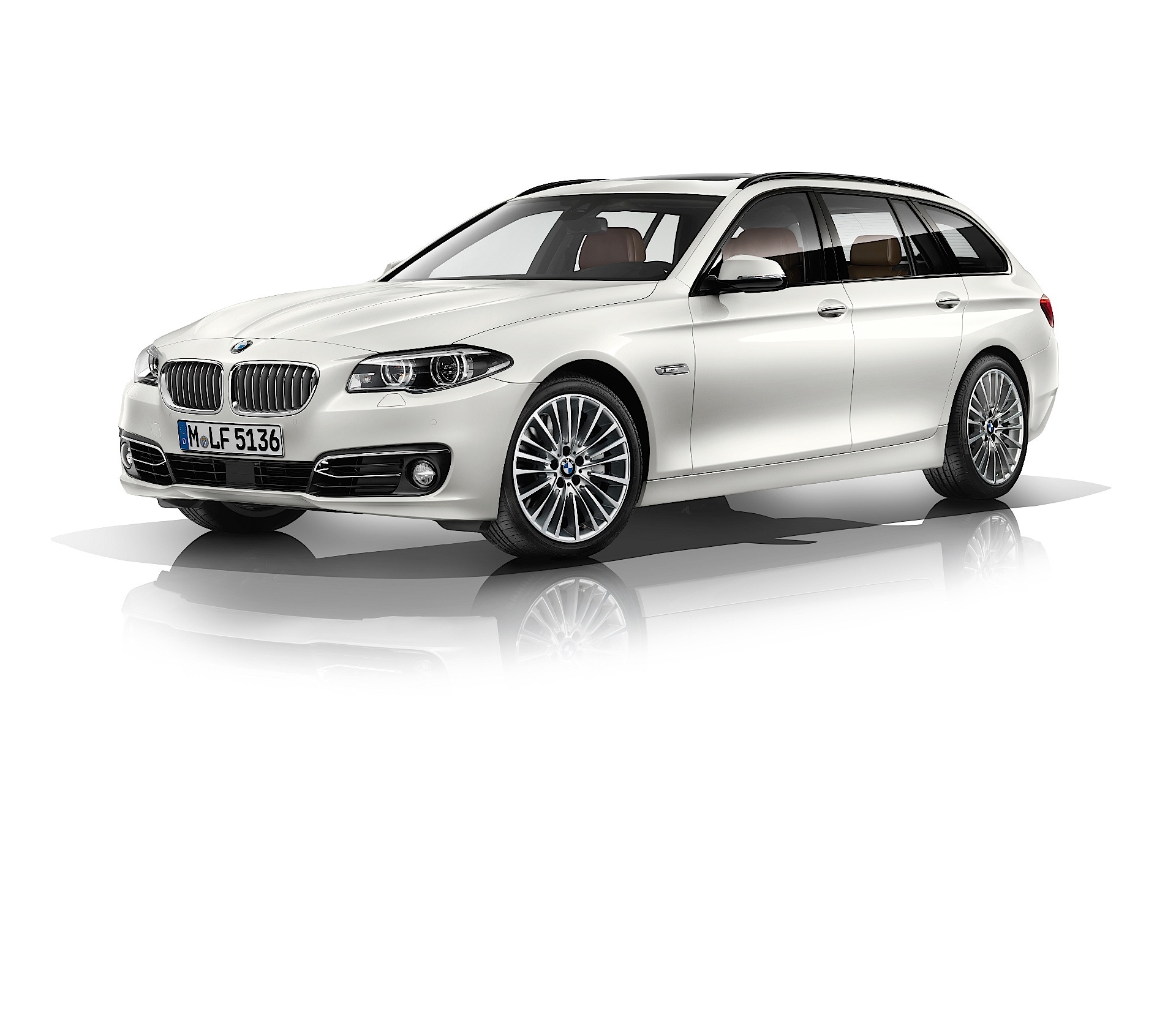 Bmw 5 Series Touring photo 6
