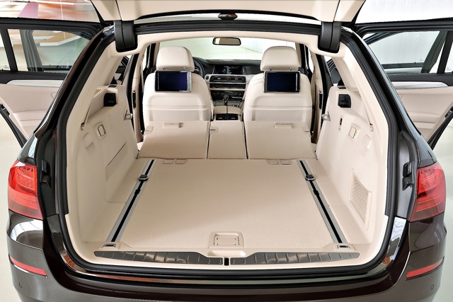 Bmw 5 Series Touring foto 78