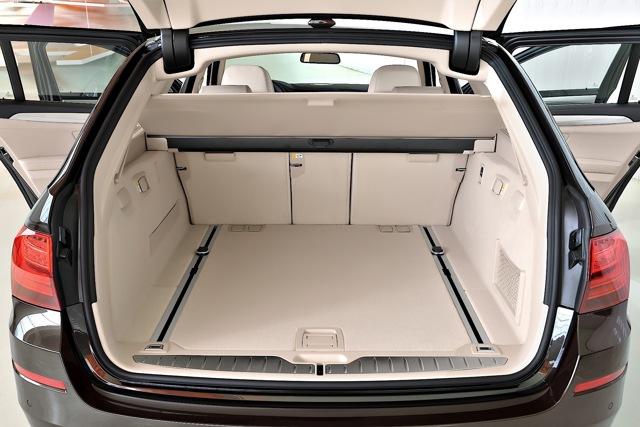 Bmw 5 Series Touring foto 80