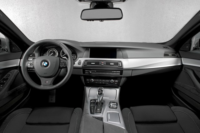 Bmw 5 Series Touring foto 83