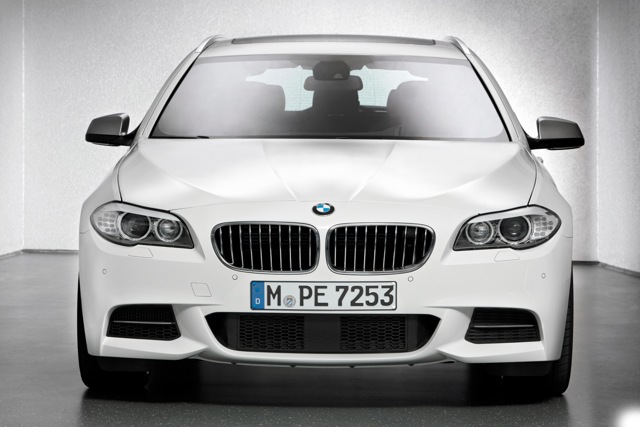 Bmw 5 Series Touring foto 43