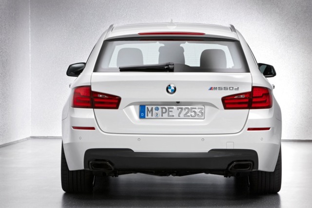 Bmw 5 Series Touring foto 45