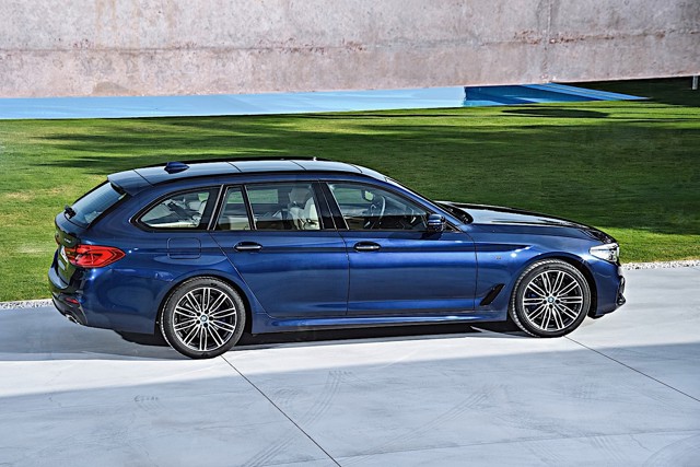 Bmw 5 Series Touring foto 7