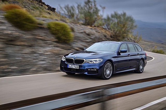 Bmw 5 Series Touring foto 10