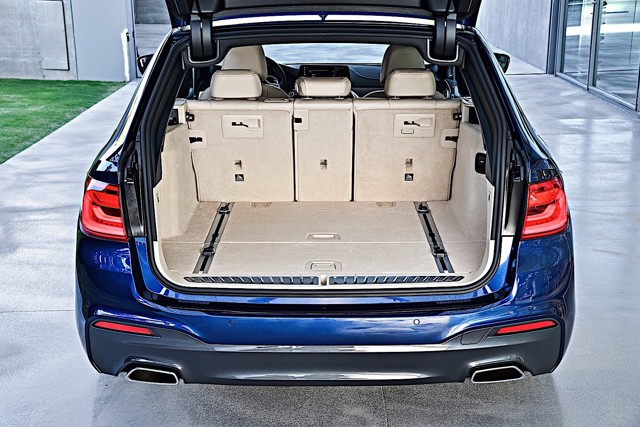 Bmw 5 Series Touring foto 29