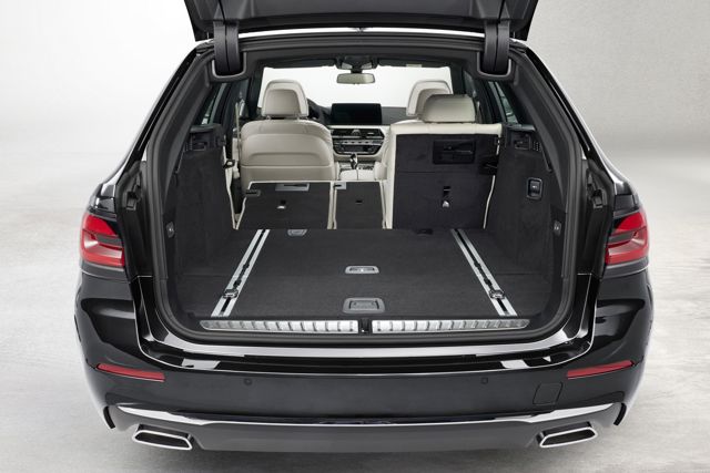 Bmw 5 Series Touring Foto 41