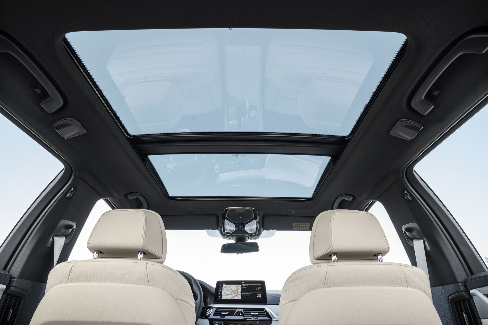 Bmw 5 Series Touring photo 43