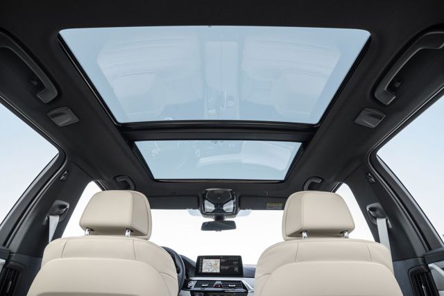 Bmw 5 Series Touring Foto 43