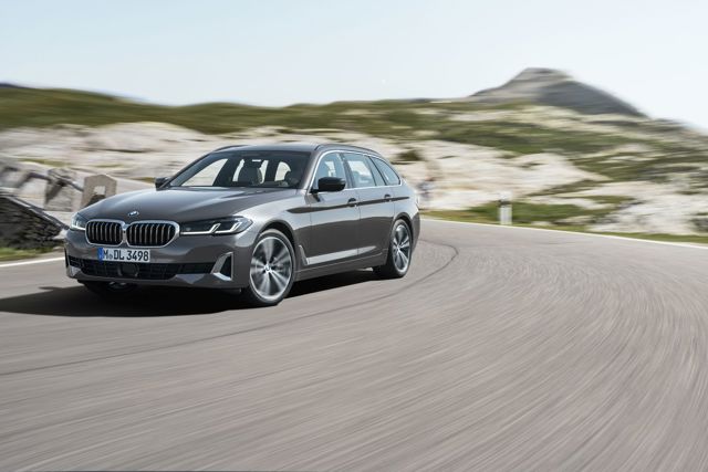 Bmw 5 Series Touring Foto 3