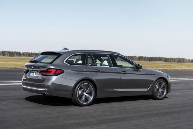 Bmw 5 Series Touring Foto 9