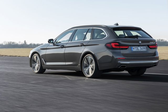Bmw 5 Series Touring Foto 10