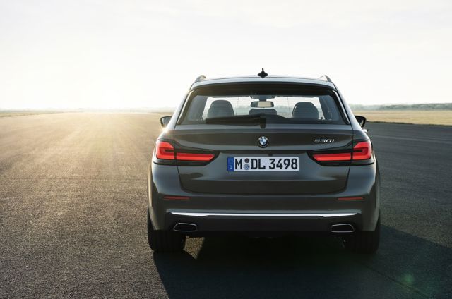 Bmw 5 Series Touring Foto 14
