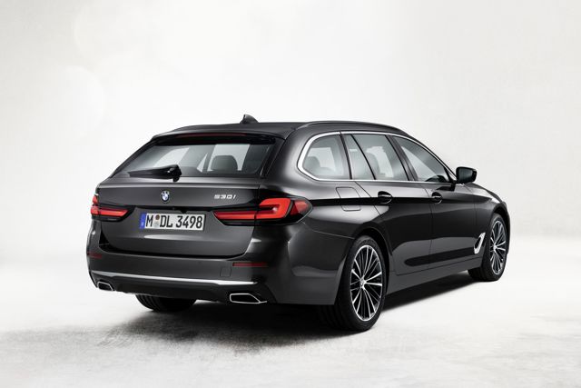 Bmw 5 Series Touring Foto 19
