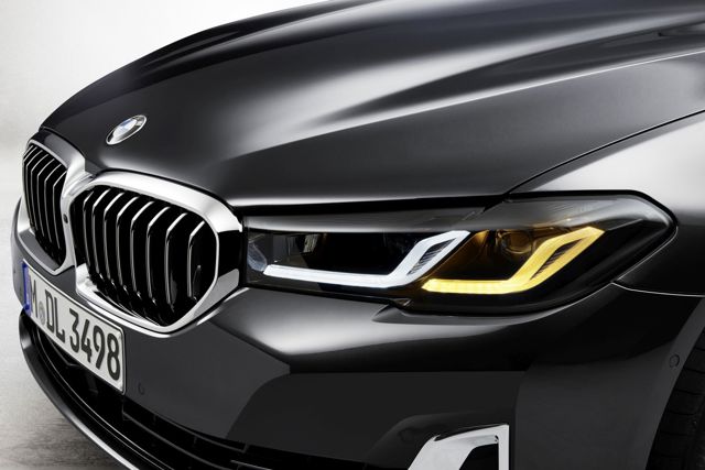 Bmw 5 Series Touring Foto 23